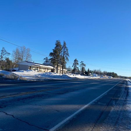 Pine Ridge Motel 蒂明斯 外观 照片
