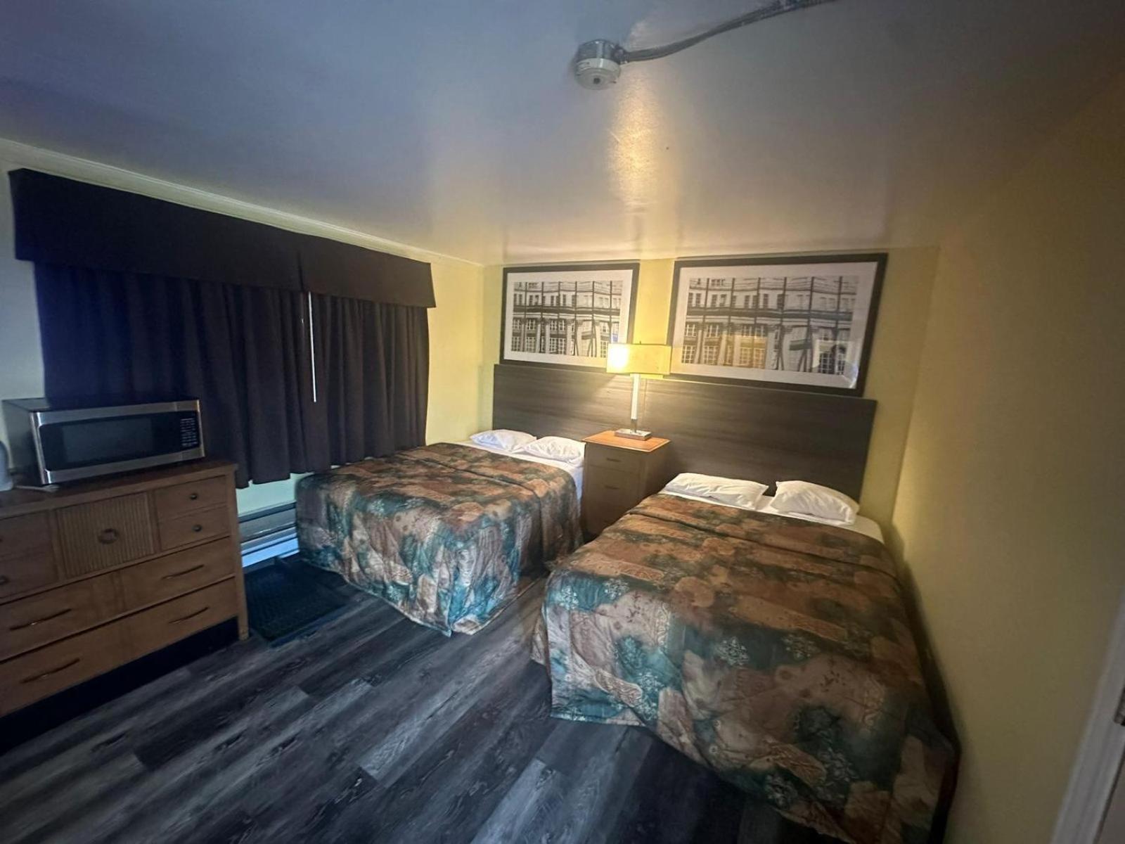 Pine Ridge Motel 蒂明斯 外观 照片