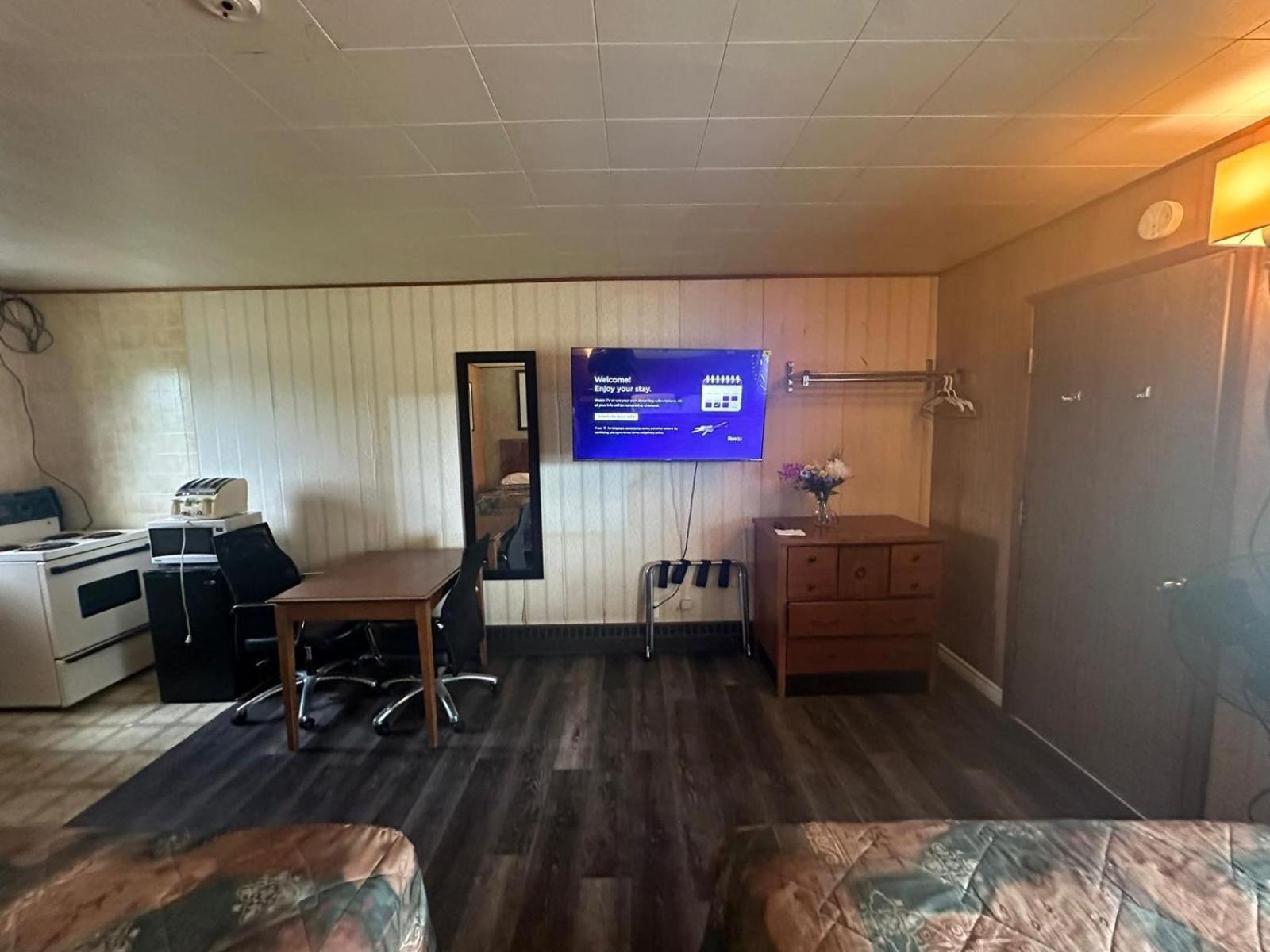 Pine Ridge Motel 蒂明斯 外观 照片